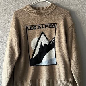 Universal Thread Beige Crewneck Sweater with Mountain Design
